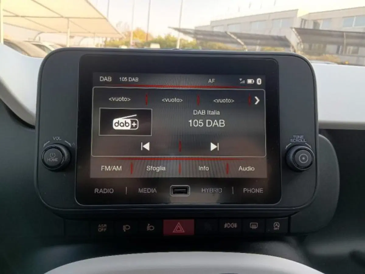 Fiat Panda Cross nuova a Brescia (20)