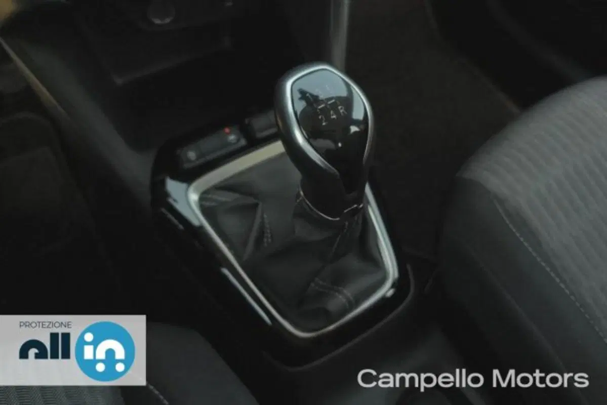 Opel Corsa usata a Venezia (12)