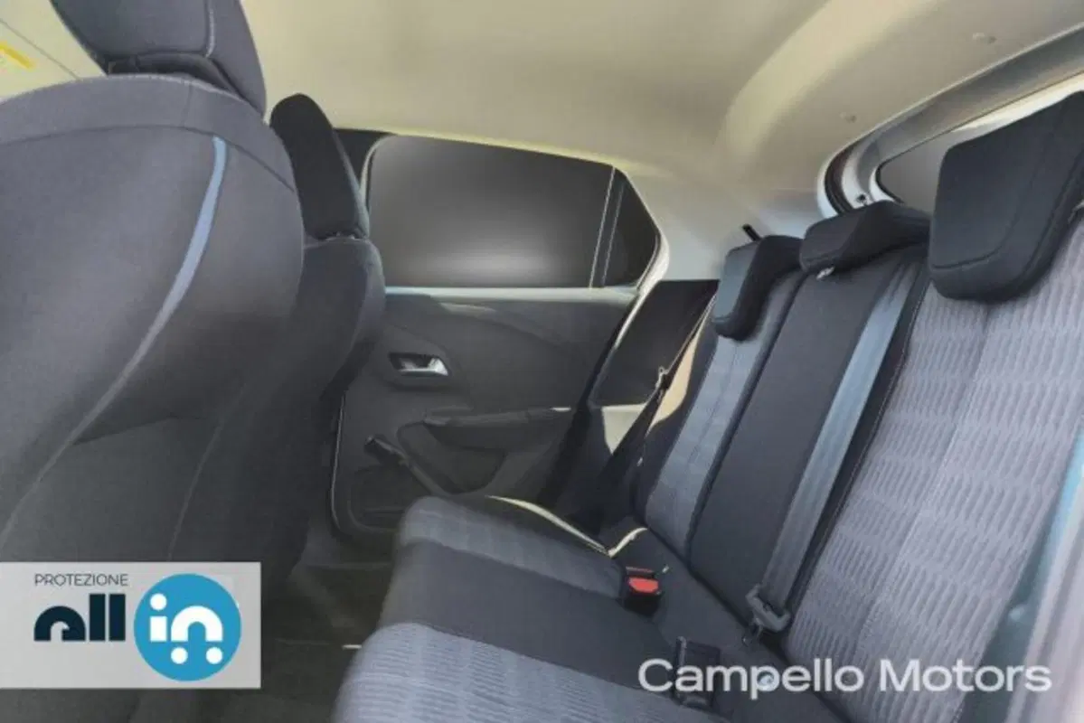 Opel Corsa usata a Venezia (6)