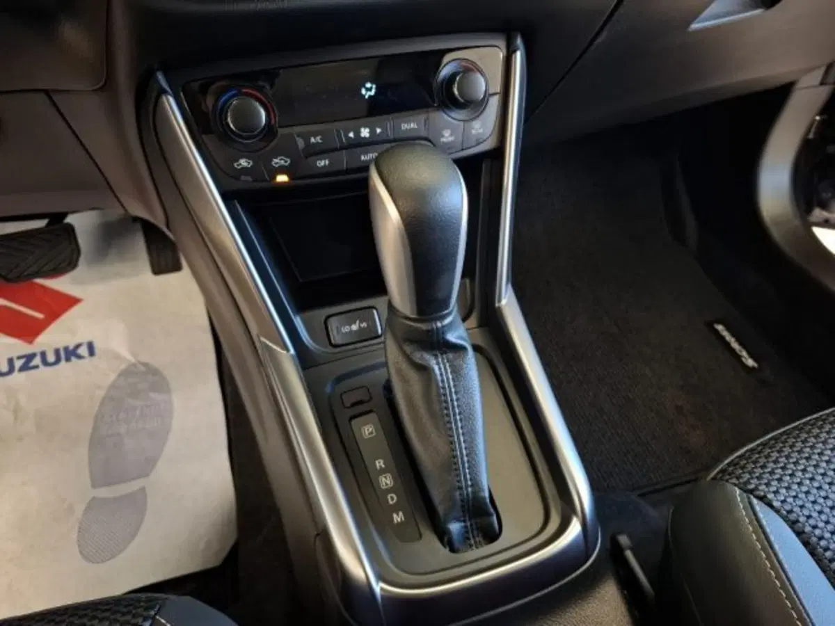 Suzuki S-Cross nuova a Reggio Emilia (13)