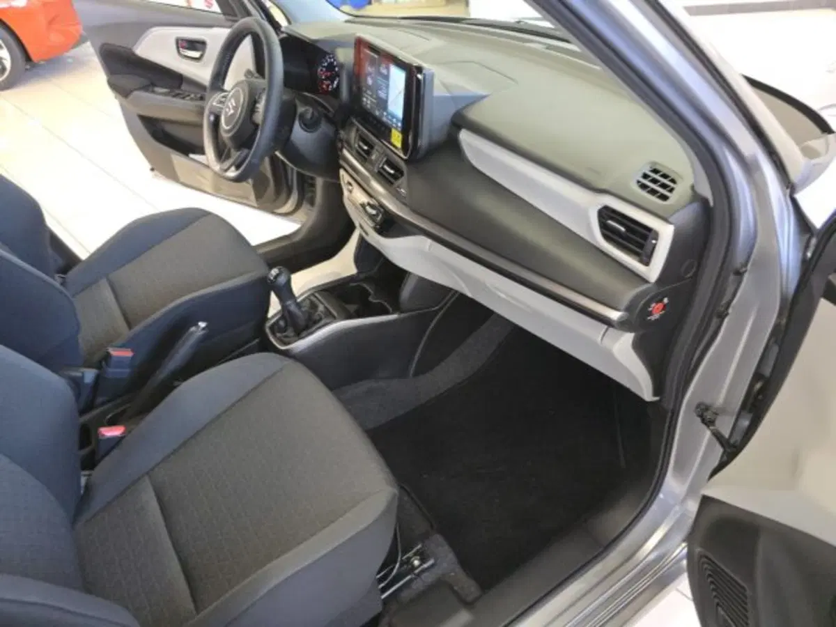 Suzuki Swift nuova a Reggio Emilia (18)