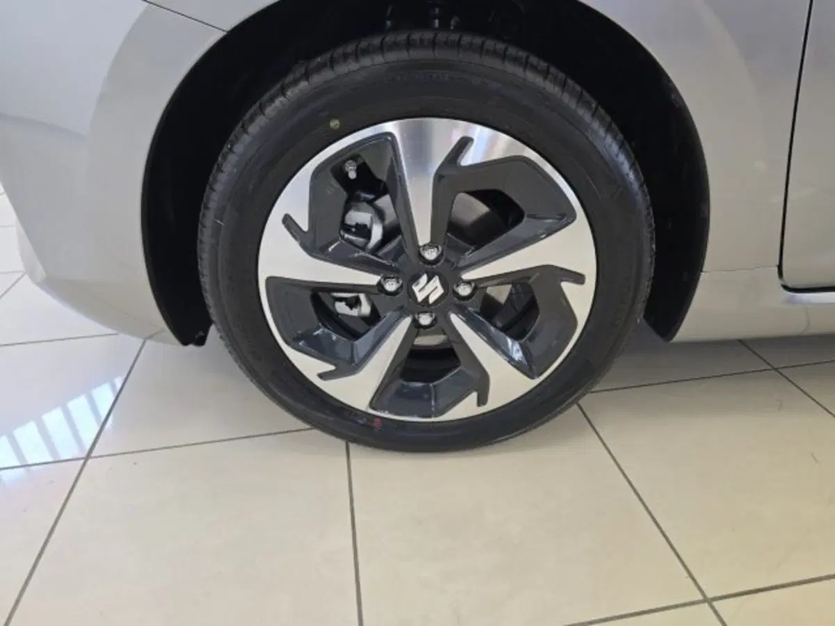 Suzuki Swift nuova a Reggio Emilia (19)
