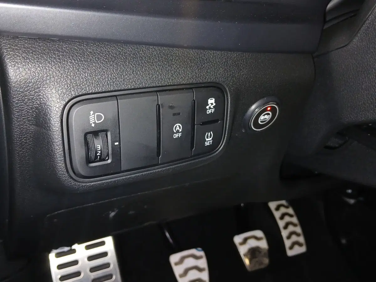 Hyundai Bayon usata a Genova (19)