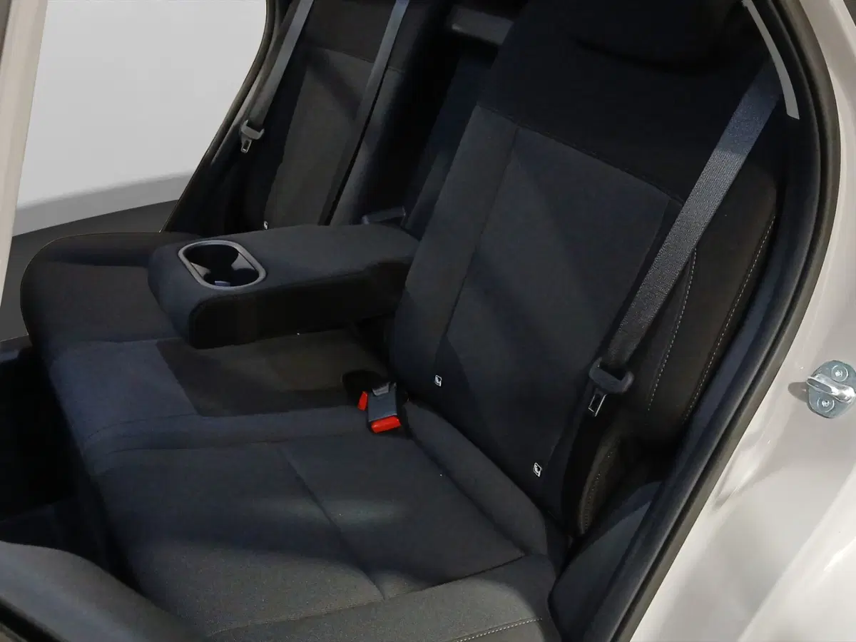 Hyundai Kona nuova a Genova (10)