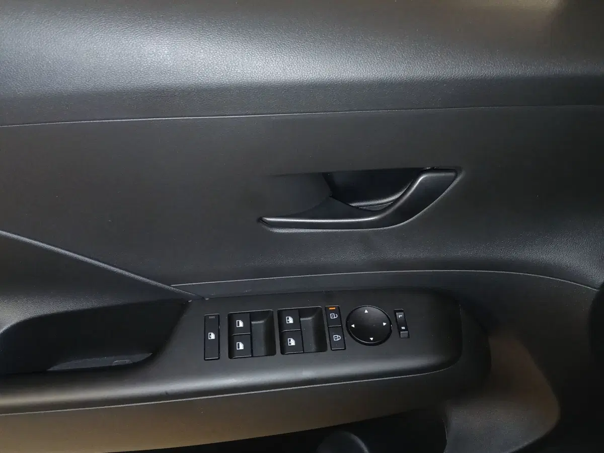 Hyundai Kona nuova a Genova (12)