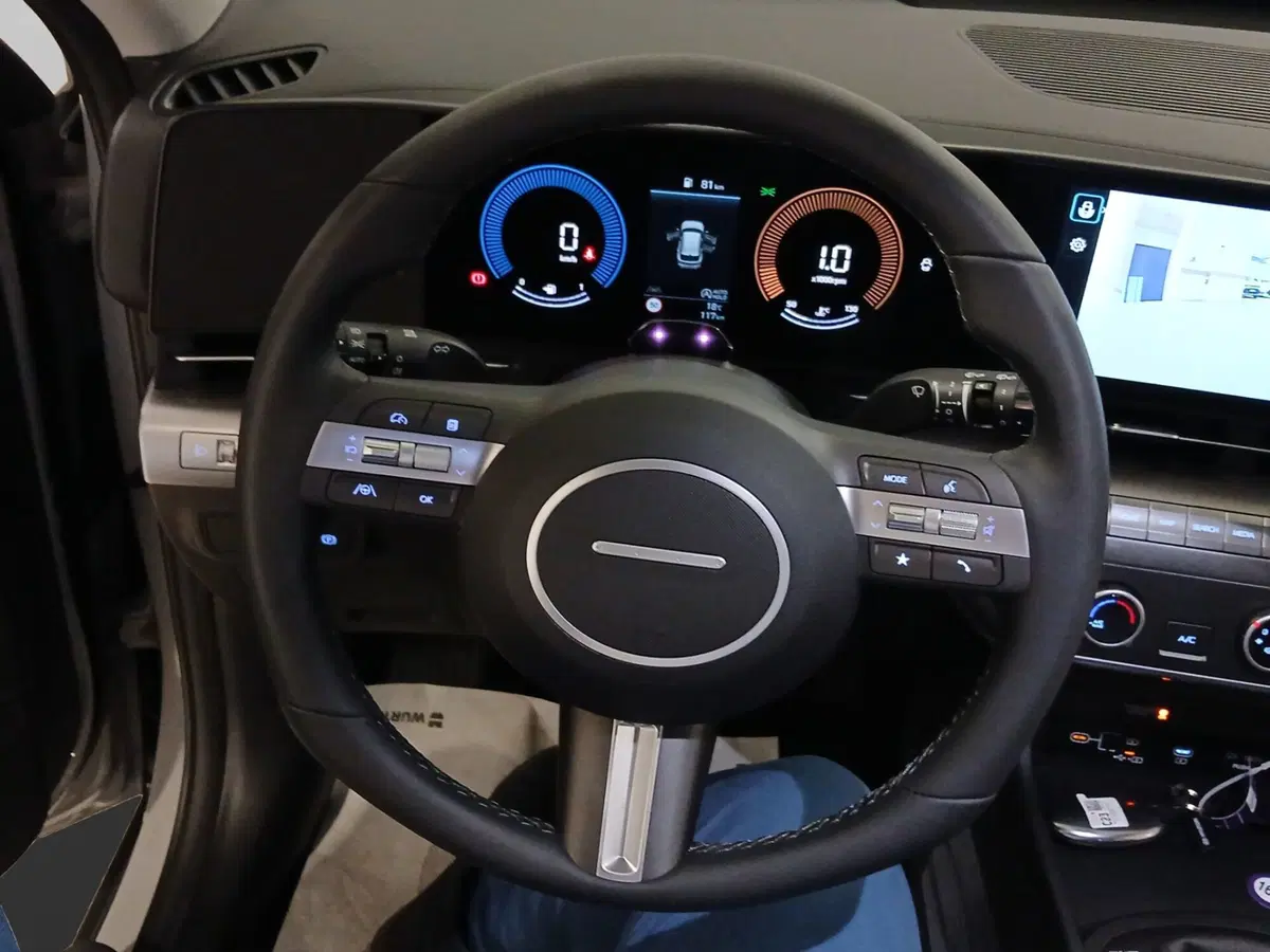 Hyundai Kona nuova a Genova (14)