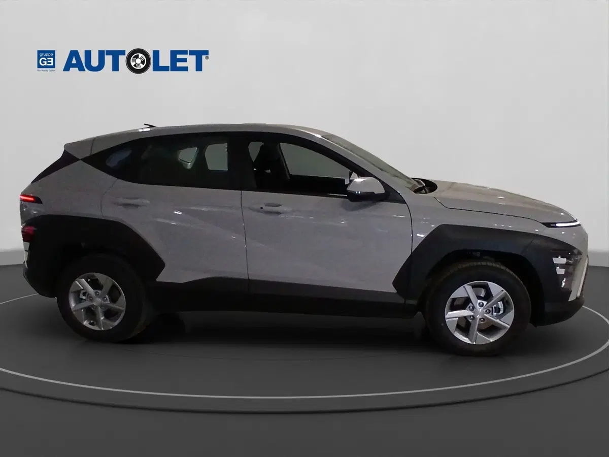 Hyundai Kona nuova a Genova (4)