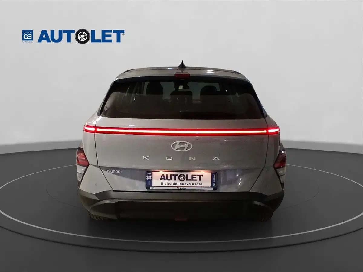 Hyundai Kona nuova a Genova (6)