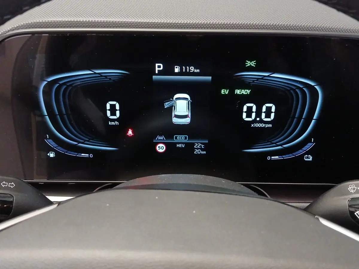 Kia Niro nuova a Genova (13)
