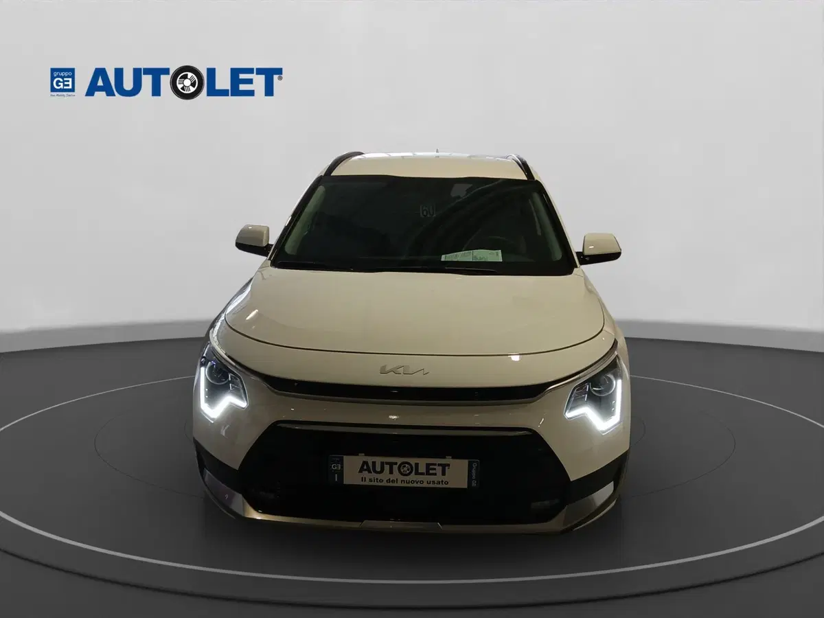 Kia Niro nuova a Genova (2)