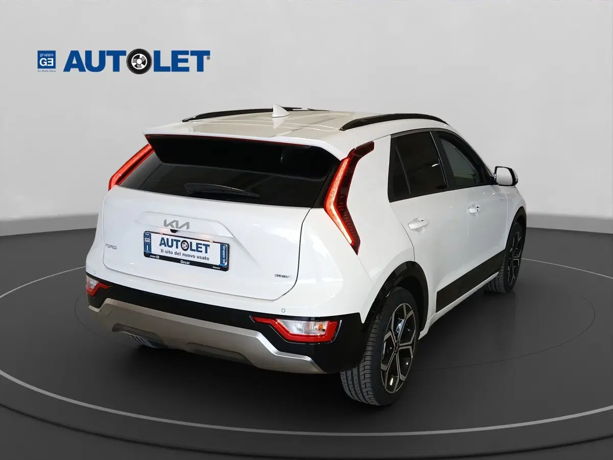 Kia Niro nuova a Genova (7)