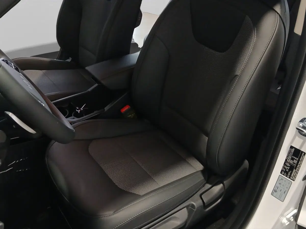 Kia Niro nuova a Genova (9)