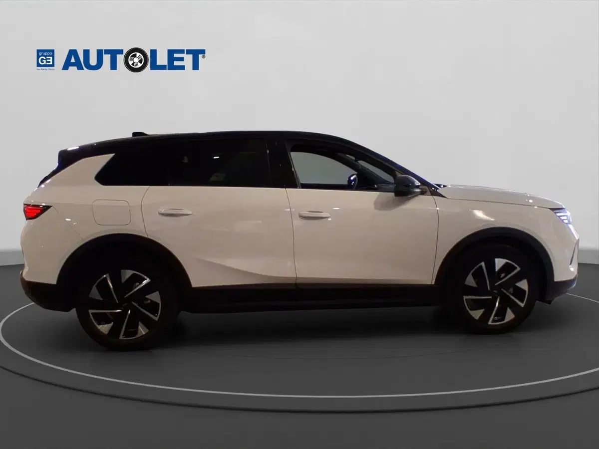 Opel Grandland usata a Genova (4)