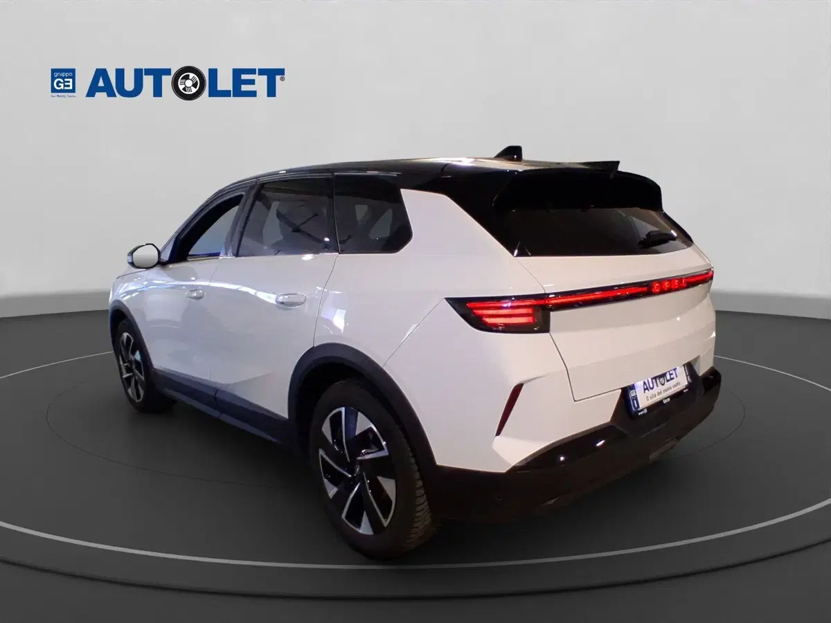 Opel Grandland usata a Genova (8)
