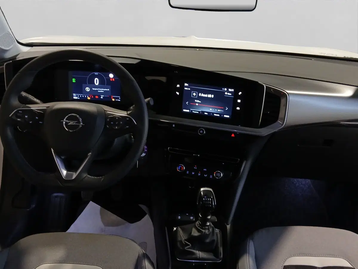Opel Mokka usata a Genova (16)
