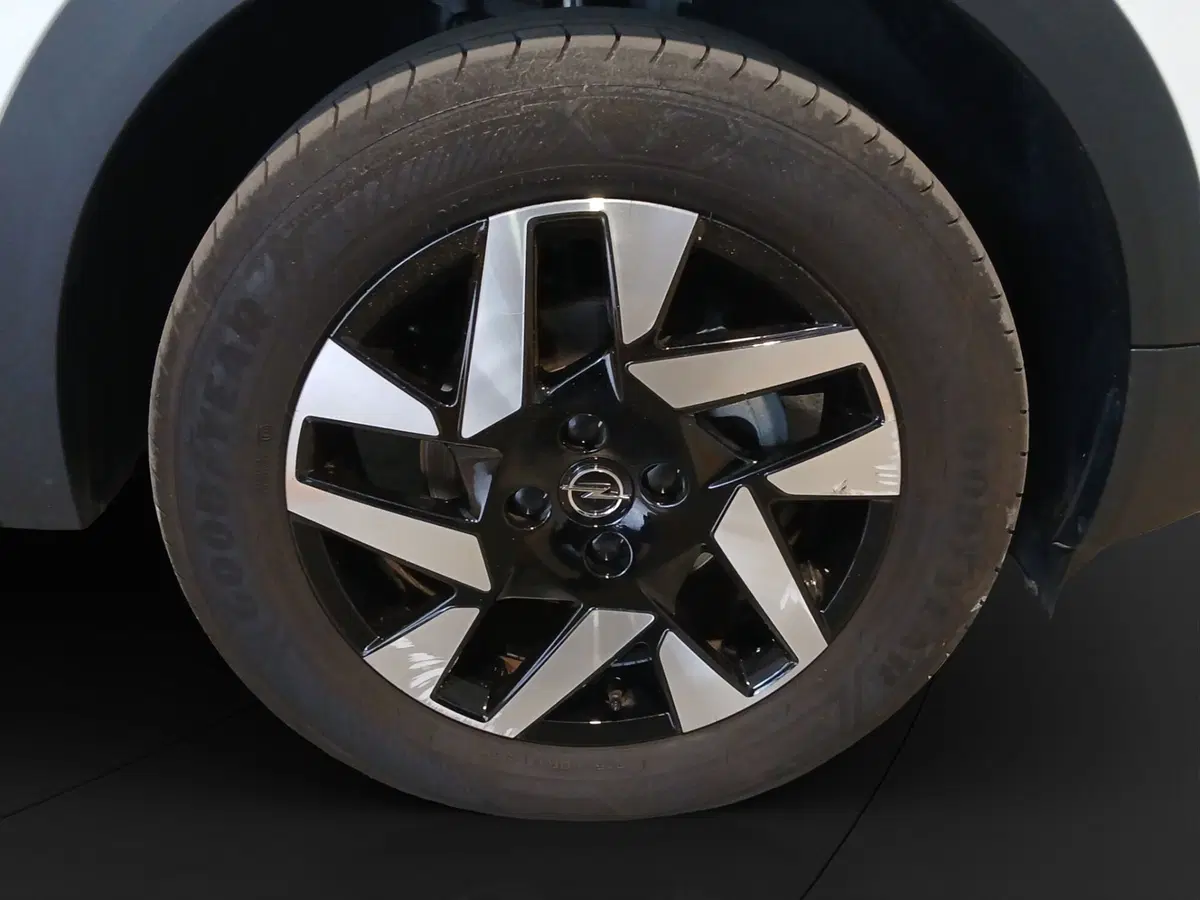 Opel Mokka usata a Genova (18)