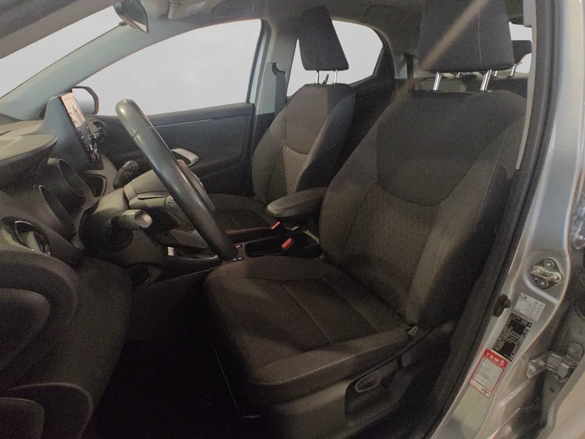 Toyota Yaris usata a Genova (9)