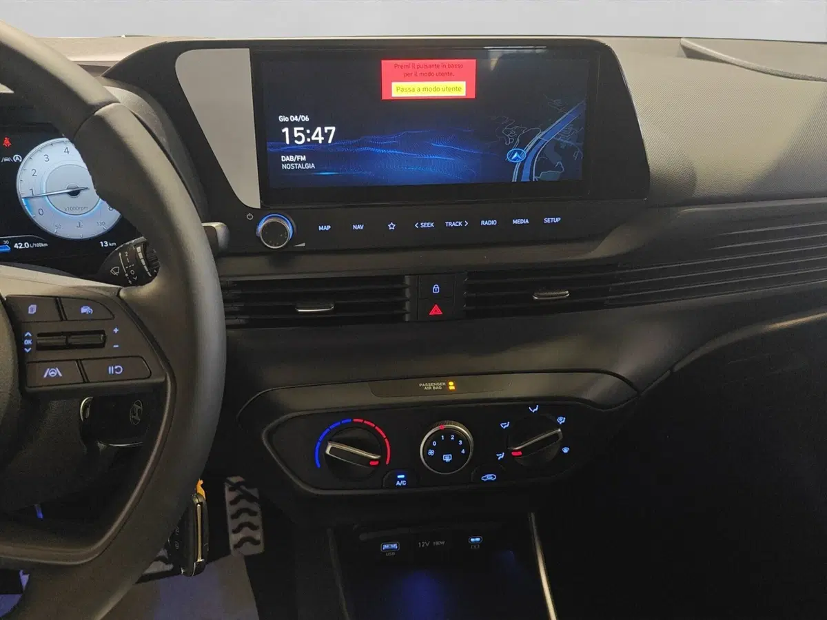 Hyundai Bayon nuova a Genova (15)