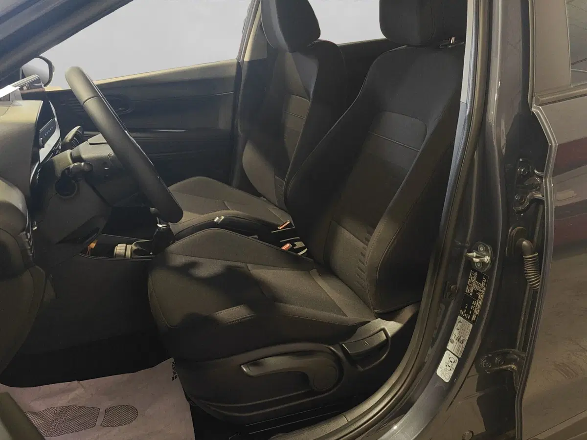 Hyundai Bayon nuova a Genova (9)