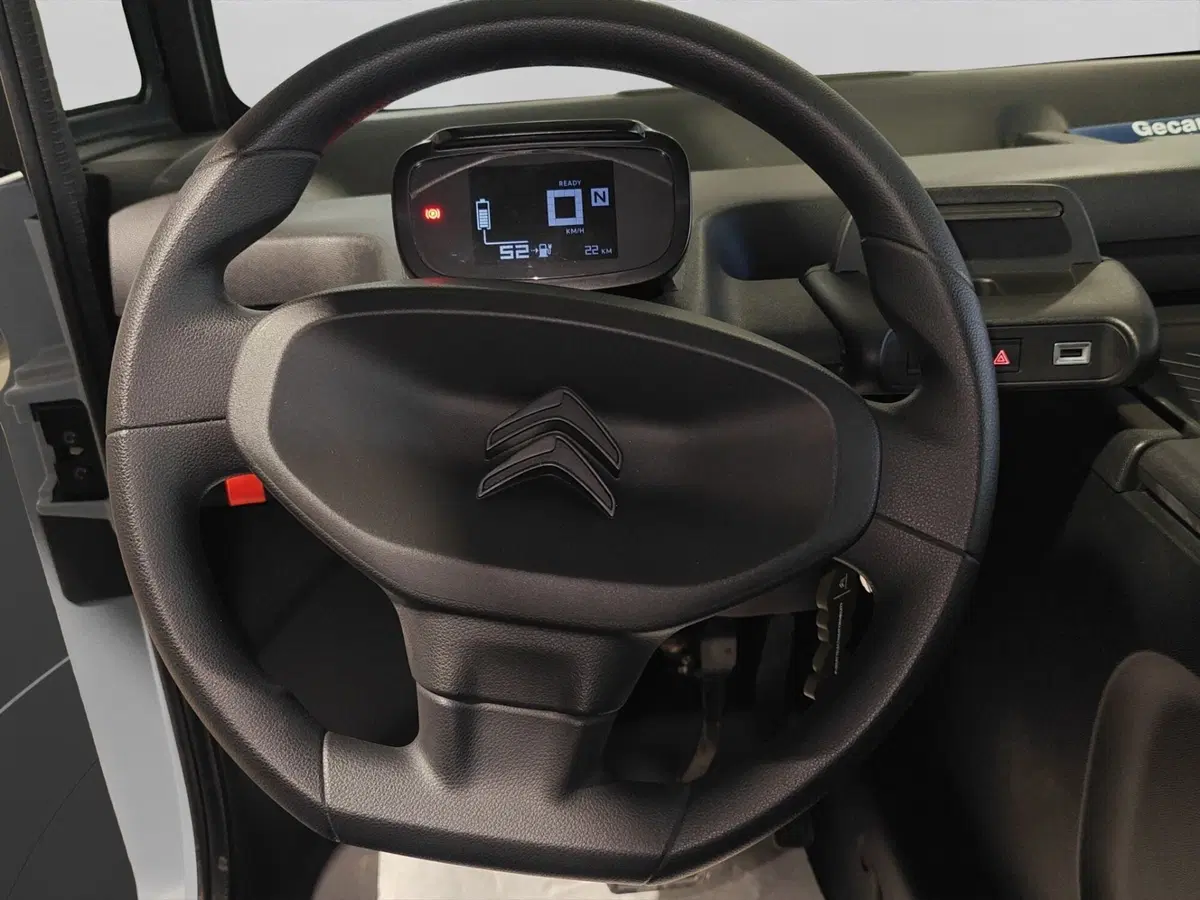 Citroen Ami nuova a Genova (12)
