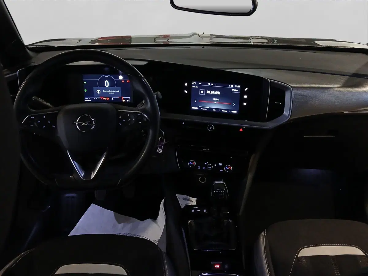 Opel Mokka usata a Genova (11)
