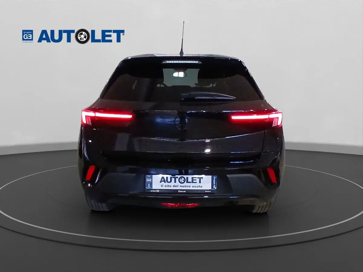Opel Mokka usata a Genova (6)