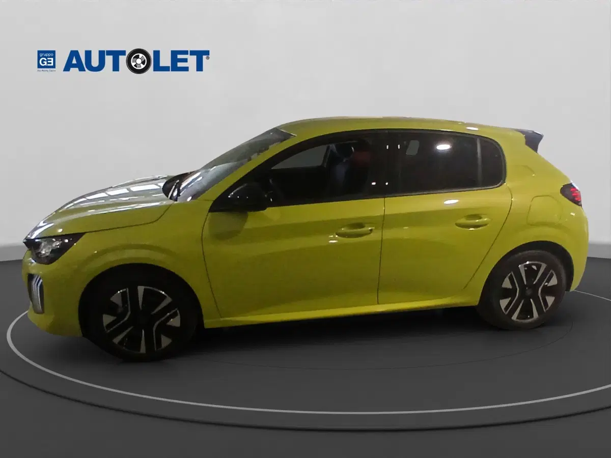 Peugeot 208 nuova a Genova (5)