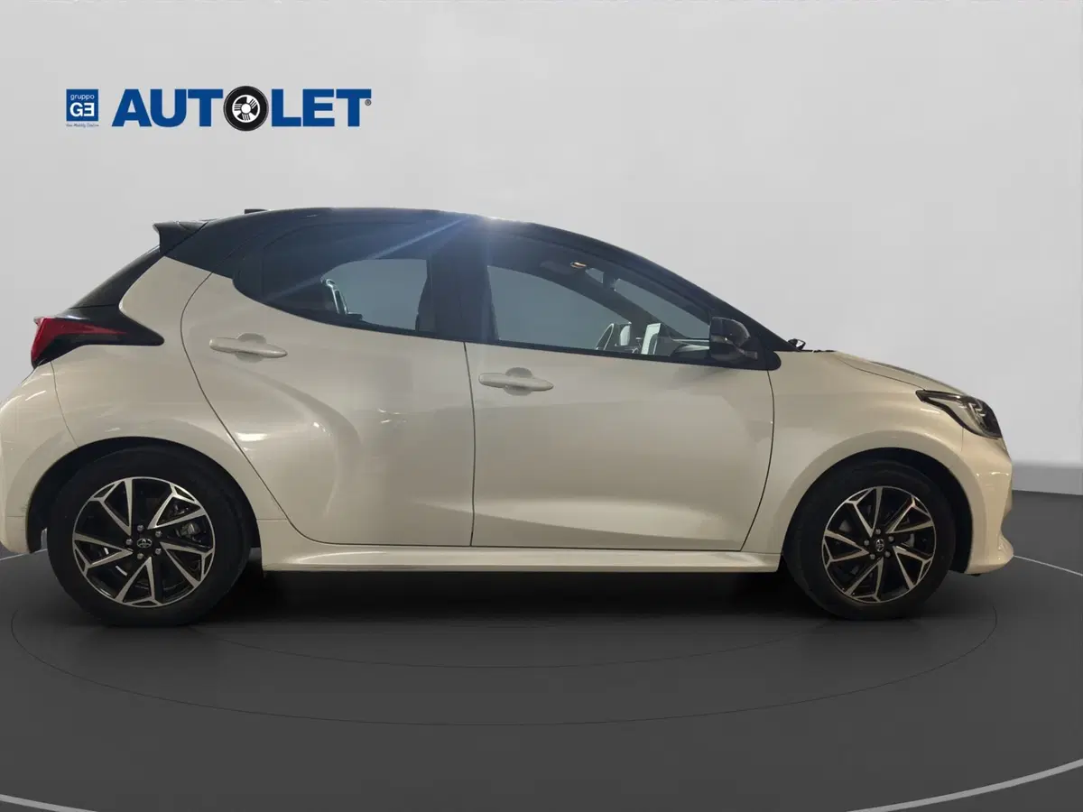Toyota Yaris usata a Genova (4)