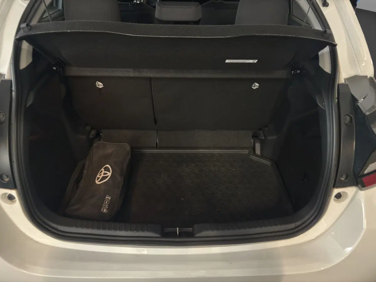 Toyota Yaris usata a Genova (17)