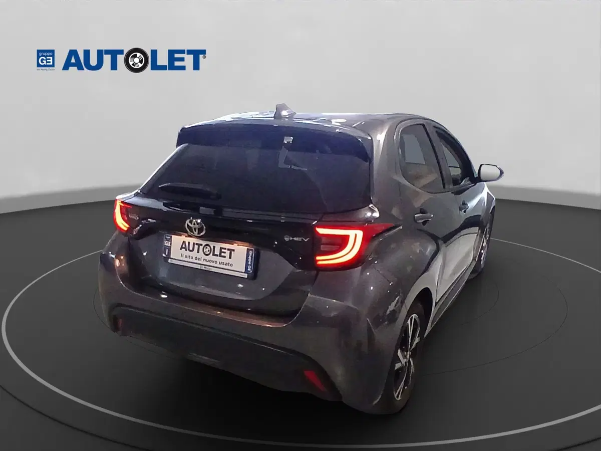 Toyota Yaris usata a Genova (7)