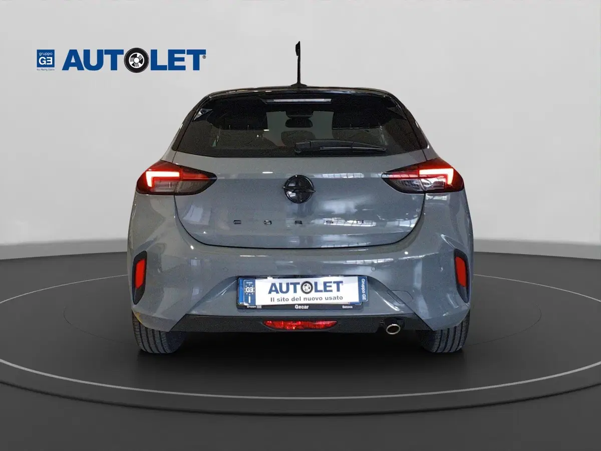 Opel Corsa usata a Genova (6)