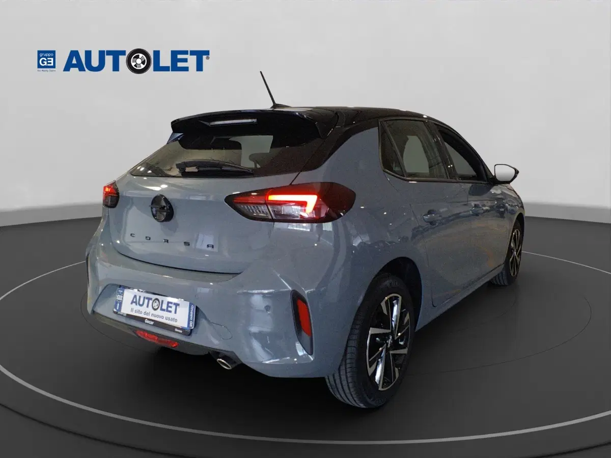 Opel Corsa usata a Genova (7)