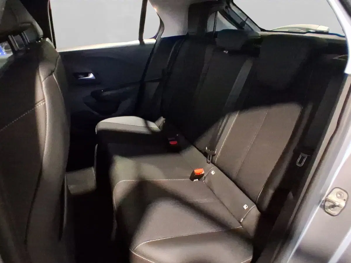 Opel Corsa usata a Genova (10)