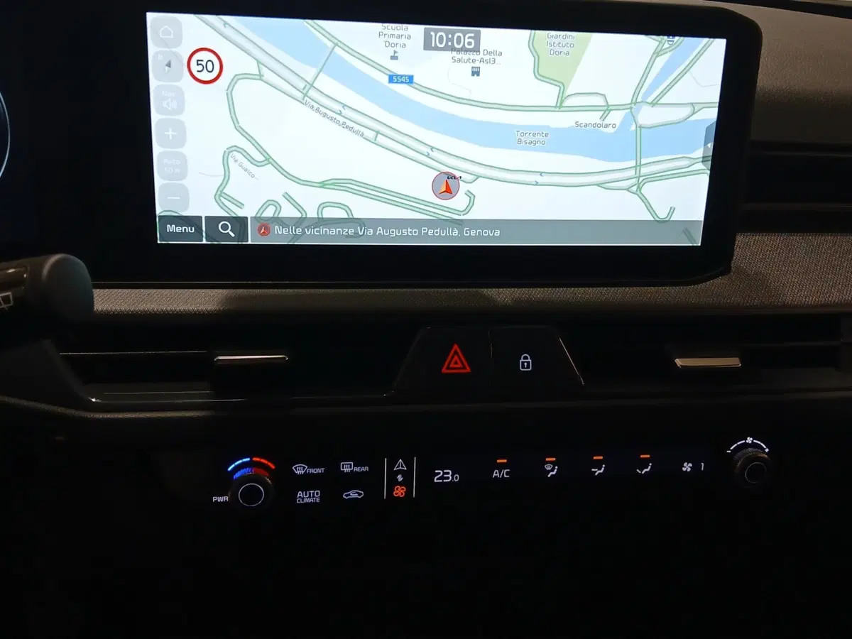Kia Stonic nuova a Genova (15)