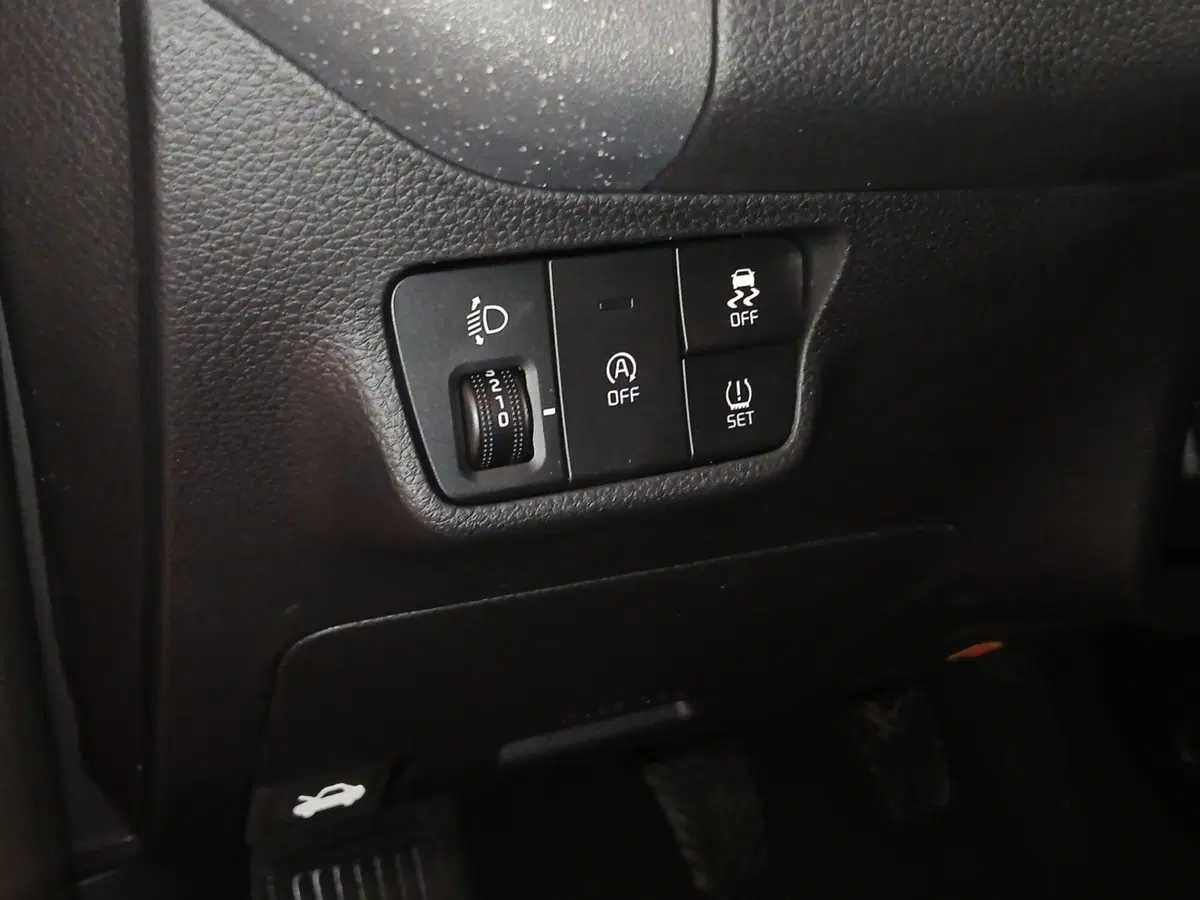 Kia Stonic nuova a Genova (20)