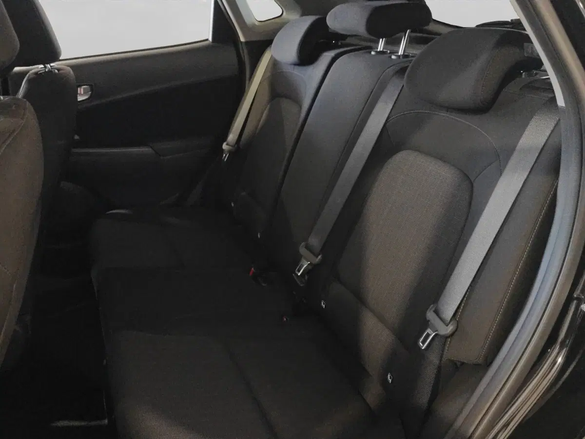 Hyundai Kona usata a Genova (10)