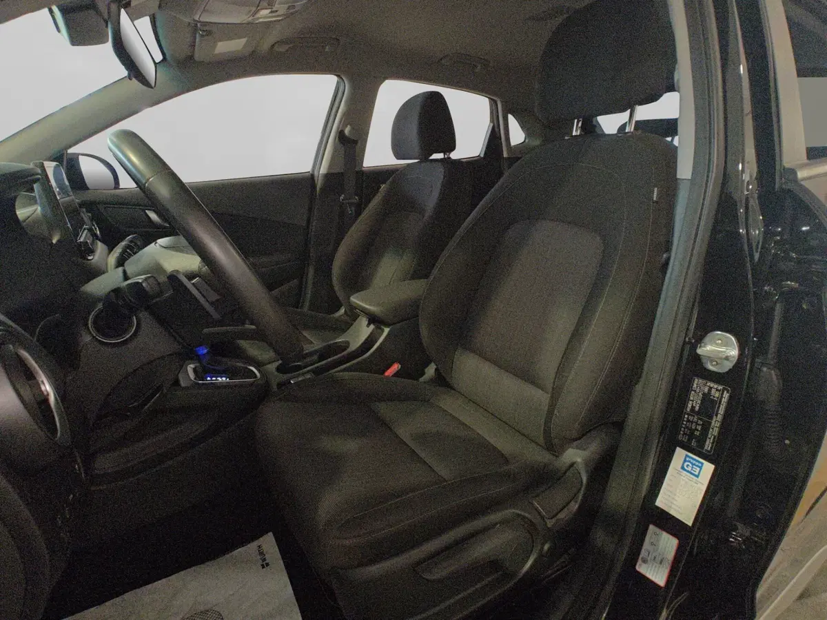 Hyundai Kona usata a Genova (9)