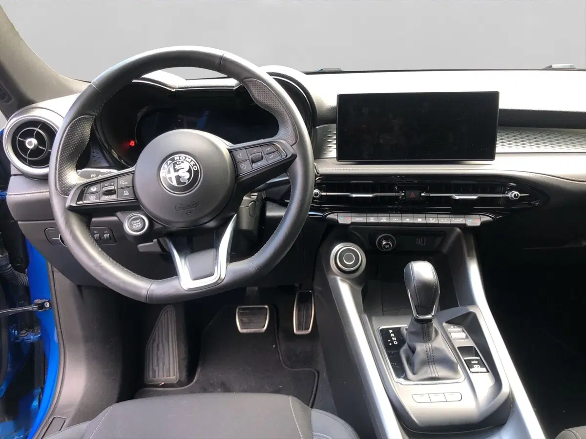 Alfa Romeo Tonale usata a Genova (11)