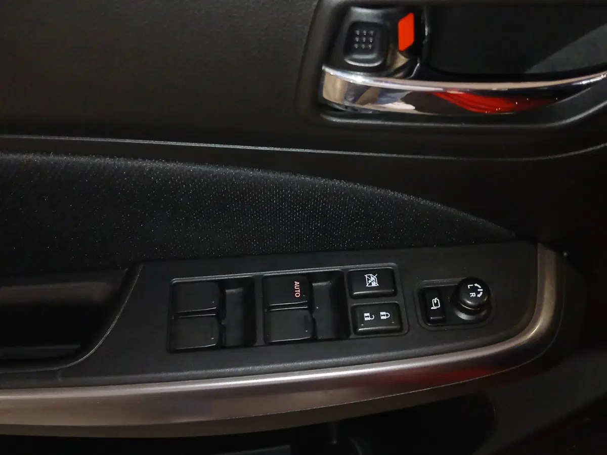 Suzuki Swift usata a Genova (12)