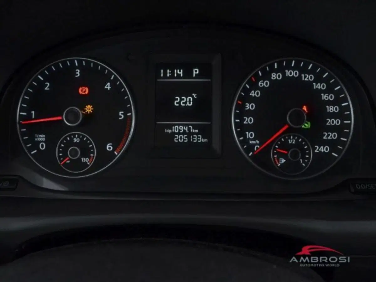 Volkswagen Touran usata a Perugia (13)