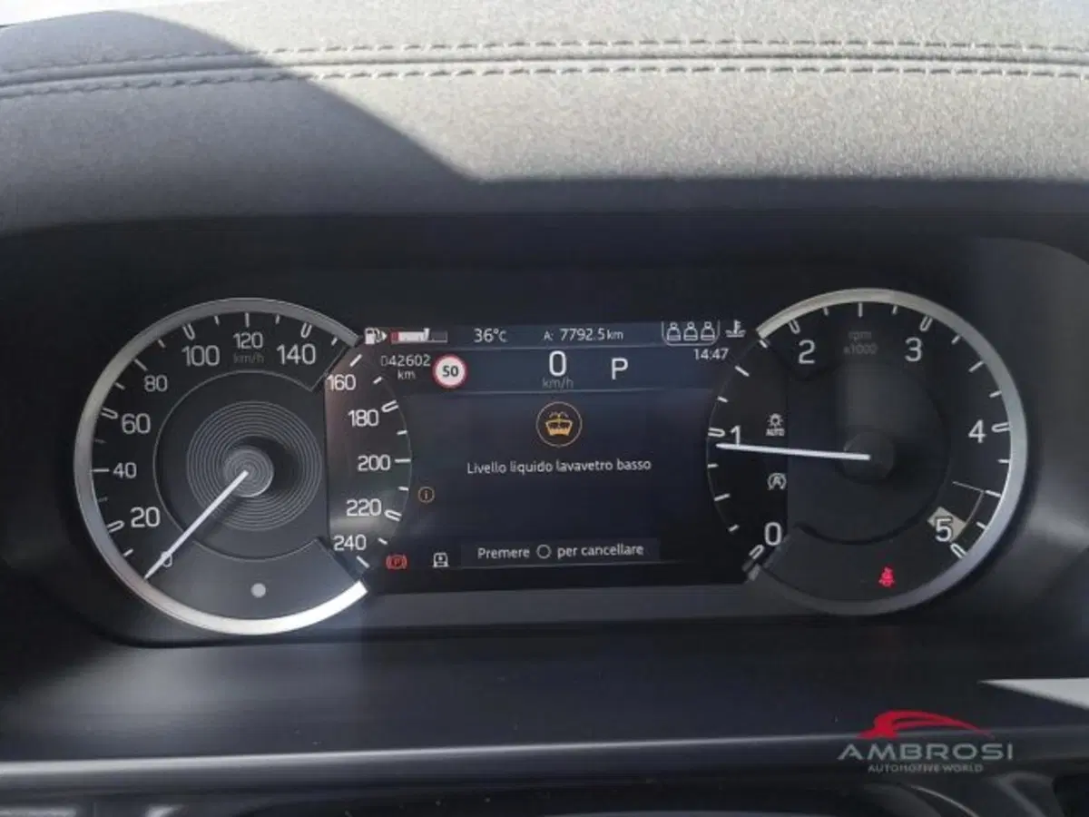 Land Rover Defender usata a Perugia (11)