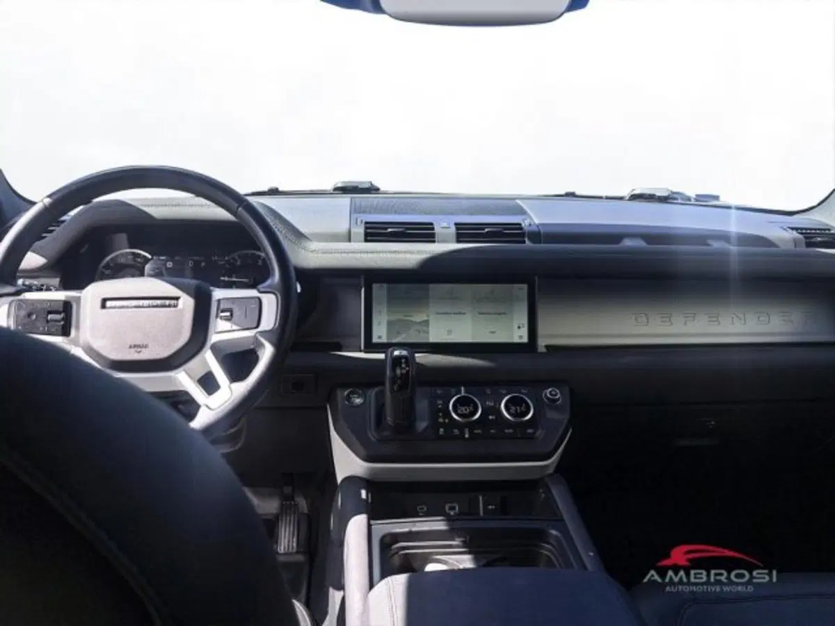 Land Rover Defender usata a Perugia (12)