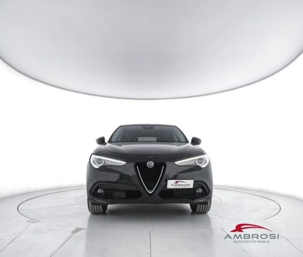 Alfa Romeo Stelvio usata a Perugia (5)