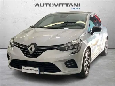 Renault Clio TCe 90 CV 5 porte Intens del 2023 usata a Como