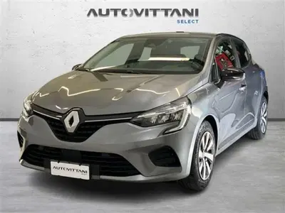 Renault Clio TCe 90 CV 5 porte Zen del 2023 usata a Como