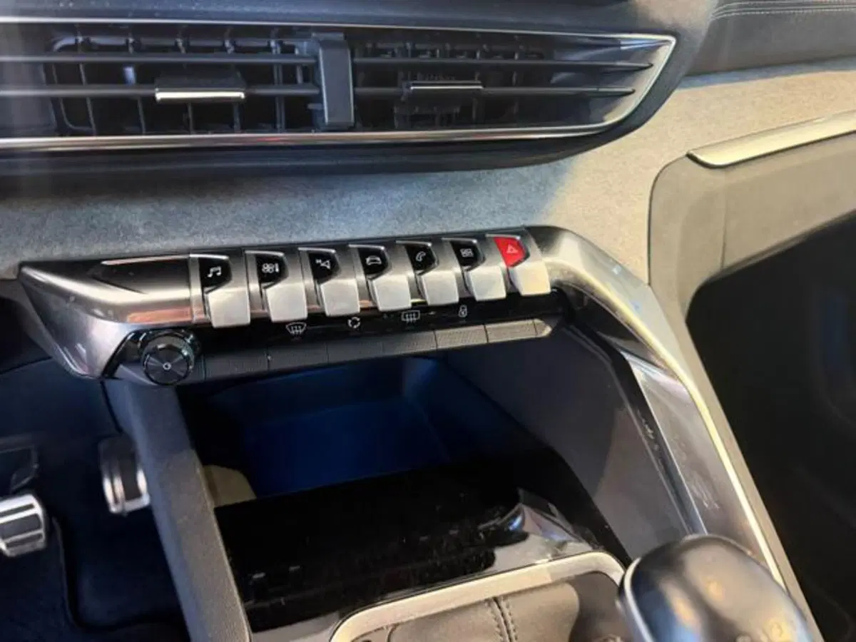 Peugeot 3008 usata a Salerno (17)