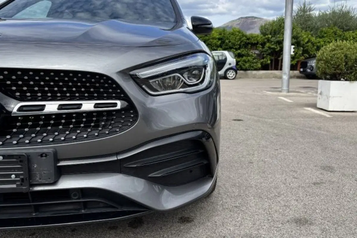 Mercedes-Benz GLA SUV usata a Latina (11)