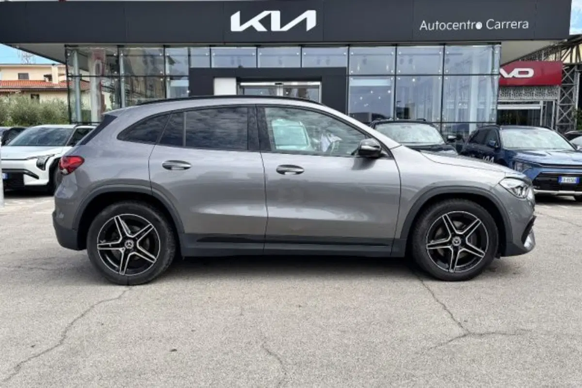 Mercedes-Benz GLA SUV usata a Latina (4)