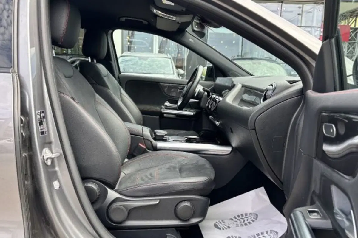 Mercedes-Benz GLA SUV usata a Latina (8)