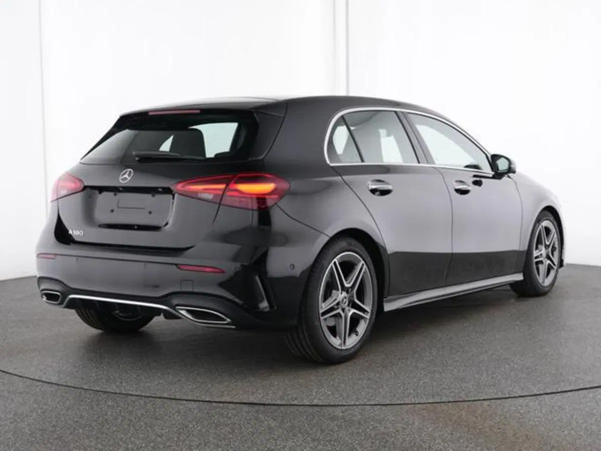 Mercedes-Benz Classe A Sedan usata a Milano (2)